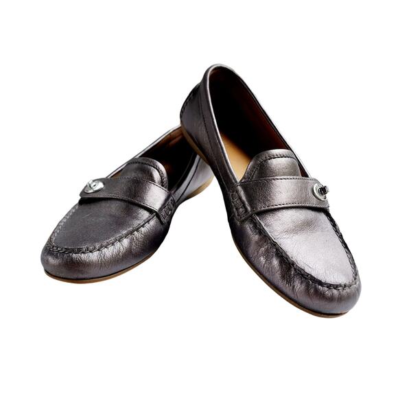 NEW Coach Silver Leather Turn-Lock Moccasins Sz 9 | Driving Loafers Flats Luxury - Picture 1 of 8